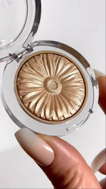 هایلایتر کلینیک مدل چیک پاپ  Clinique Cheek Pop Pearl Highlighter  - آرو